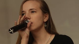 Красивое исполнение песни "Грусть моя,ты покинь меня..." на конкурсе "Хрустальные голоса - 2018".