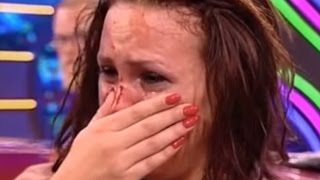 Woman slapped in the face VIDEO: What they should have done!!!