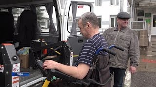 Инвалиды-колясочники Уфы просят городские власти наладить работу социального такси