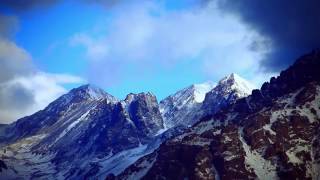 Дуйнону тан калтырган Кыргыз жаратылышы.