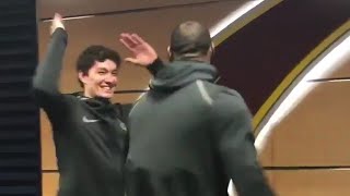 Cedi Osman bu kez LeBron James'e eşlik ediyor :)