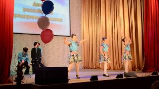 танец "на лавочке" (Радуница средняя группа)