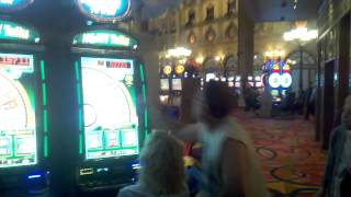 Las Vegas - ი ჯეკპოტს იგებენ - www.slotebi.ge
