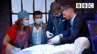 The Dragons battle over a surprising investment - Dragons' Den
