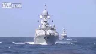 Video shows Russian warship launching missiles against ISIS-Rus gemileri Suriyeyi vuruyor.
