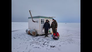 Рыбалка в домике на льду 26.01.2017 лещ тарань окунь