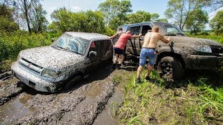 ЧТО МОЖЕТ Land Rover Discovery в OFFROAD? Уаз Патриот и Митсубиси Паджеро страхуют