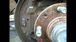 Brake shoes replaced 2000 Mazda MPV  pt 2