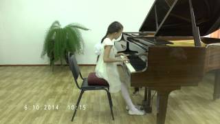 Даша Калинина. октябрь 2014. Бах. Менуэт соль-мажор