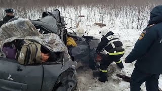 В Волгоградской области пять человек погибли в ДТП с фурой