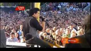 Adam Lambert - Acoustic Starlight - GMA - Good Morning America :-)