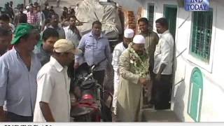 MIM Rajendranagar candidates campaigns in Hussan Nagar with teenmaar band | Hyd Elections 2014