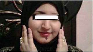 رجل باع زوجته من اجل لعب القمار
