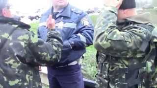 Ukraine. Dân quân tự vệ bị tước vũ khí quân sự Ural