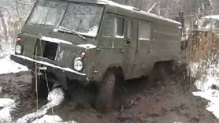 Volvo tgb13 VS 2x uaz 469