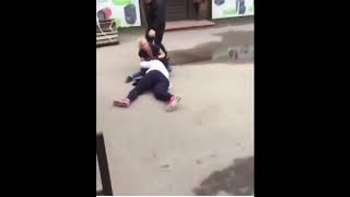 Драка, мужик вырубил обидчицу жены в Вышнем Волочке.