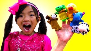 Animal Finger Family Song | Emma Pretend Play Nursery Rhymes & Kid Songs
