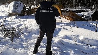 В Югре на озере Черном под лёд ушел экскаватор