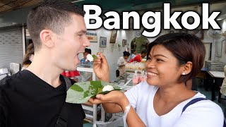 Das Leckerste ESSEN IN BANGKOK - Thai Süßigkeiten, Königliche Küche & 60 Jahre Red Pork Rice!