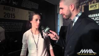 UFC 193: Joanna Jedrzejczyk Vows to Retire Valerie Letourneau