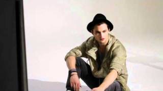 H&M Fashion Against AIDS 2011: Interview with Shiloh Fernandez
