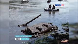 Уникальный сталинградский танк подняли из реки под Воронежем