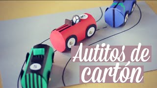 Autos para jugar hechos con tubos de cartón
