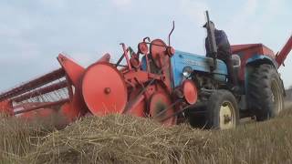 Зеронуборочный комбайн/Zbożowy Kombajn/Combaine harvester