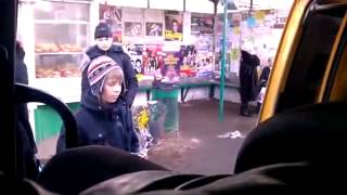 Две пьяные бабы устроили драку в автобусе. Драка 2014.