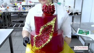 Торт с линией разлома и гранатом - пошаговая инструкция.