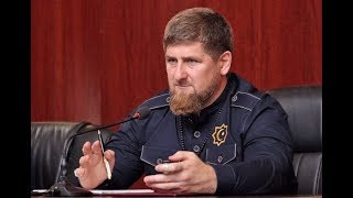Одна из младших дочерей Кадырова растет необыкновенной красавицей с очаровательной улыбкой