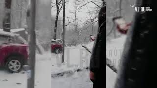 VL.ru - Три машины врезались в Nissan Juke на Руднева