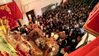 Patricia del Río canta sevillanas a la Reina de Hinojos.