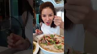 ไก่ต้มข่าฝีมือแม่ต้อยอร่อยที่สุดในโลก - กินไปกับจ๋า