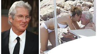 Ричард Гир с молодой любовницой  на пляже в Сицилии