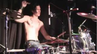 Gutless - Giving In - Live @ Club Centurion på Parken 10/6-2011