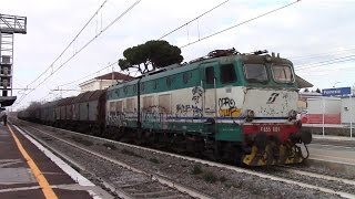 E655.089 sul MRS 56323 Fiorentina di Piombino - Nola Interporto, in transito a Pomezia