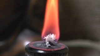 新型コロナ外出自粛　家で観る防災用ランプ作り「スピリタス９６と、ごみとしてのアルミ缶を使った防災用手作りアルコールランプ」（自己責任にて使用）