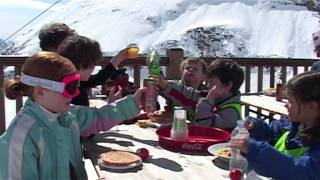Ski 2 family skiing in Champoluc