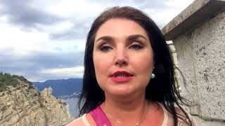 УКУСИЛА ОБЕЗЬЯНА | ЛАСТОЧКИНО ГНЕЗДО | ОБГАДИЛИ ГОЛУБИ НА НАБЕРЕЖНОЙ ЯЛТЫ VLOG:22.09.17
