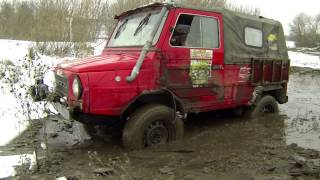 Driving on LUAZ and NIVA pool. Езда по луже ЛУАЗ и НИВЫ.