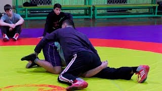 Защита и контприём от прохода в ноги. Вольная борьба.