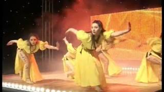 Fraules (Elena Ninja) dancing Hip-hop, improvisation to life music and folk modern!