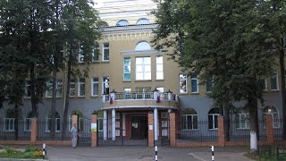 Директор средней общеобразовательной школы №2 – Наталья Владимировна Лашко