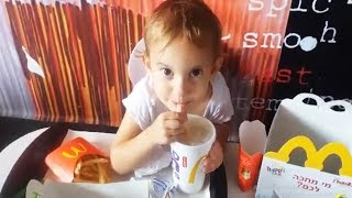 Макдональдс в Израиле ?? Хеппи Мил 2019 ТАЙНАЯ ЖИЗНЬ ДОМАШНИХ ЖИВОТНЫХ?День Рождения Мелиссы?