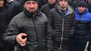 Жители посёлка Шамхал перекрыли улицу в Махачкале