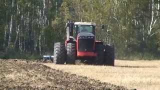 Трактор VERSATILE 435 с чизельным плугом АЛМАЗ ПЧ‑6