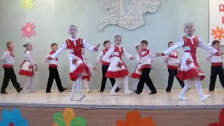 Чувашский танец чувашских школьников