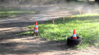 3 Kyosho Inferno MP 7.5 Sports 3 vs. Thunder Tiger EB4 S2 Nitro Buggy Racing in Full HD @ OS-1 Ring