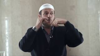 A i pranohet namazi gruas pa mbulesë e cila i falë pes vakte namaz? - Hoxhë Metush Memedi